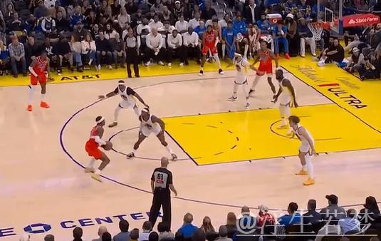 亚历山大快速反应 命中关键后撤三分